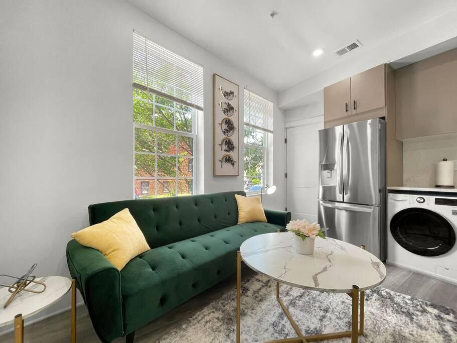 Classy Capitol Hill Apt, Steps From Dc Attraction Вашингтон Екстер'єр фото
